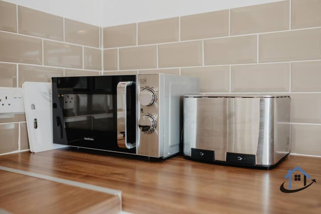 Indigo Snug - Gorgeous 2 Bed Flat In The Heart Of Кромер Экстерьер фото