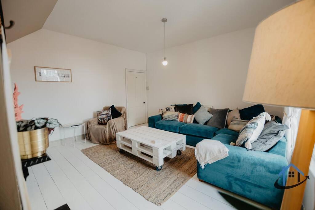 Indigo Snug - Gorgeous 2 Bed Flat In The Heart Of Кромер Экстерьер фото